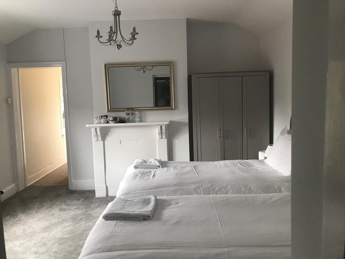 St. Lawrence Hotel Вустер Экстерьер фото